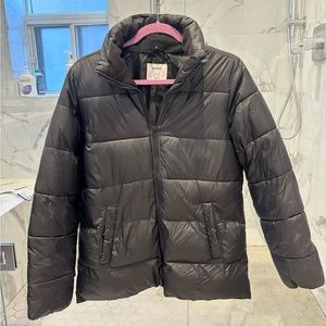 Black Old Navy Light Puffer Jacket